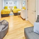 Host & Stay - South Bay Garden Apartment